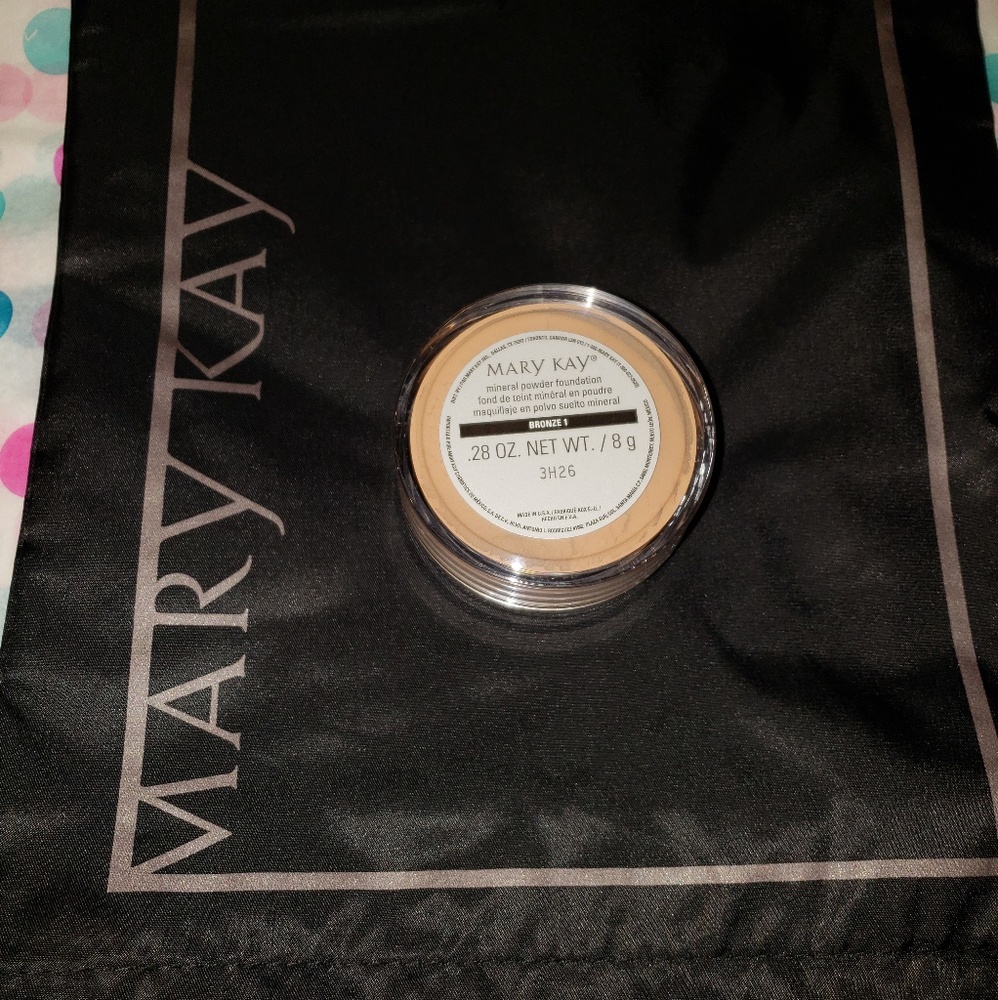 Mary Kay mineral foundation